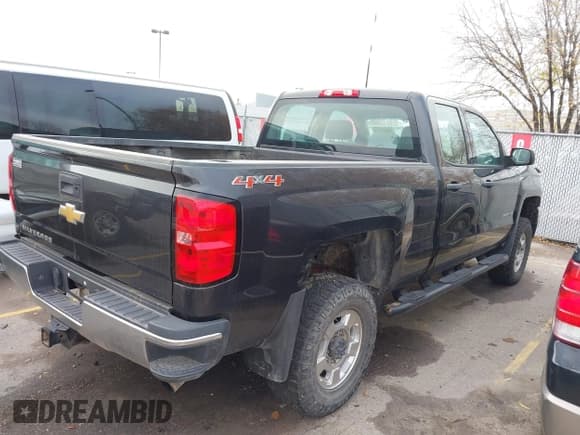 ✅ 2016 Chevrolet Silverado 2500HD Work Truck • VIN: 1GC2KUEG8GZ327106 • Лот: 43749200. Опубликован ранее на IAAI с пробегом 111 831 миль. Бесплатный доступ к архиву аукционных продаж из США и подробный отчёт об истории автомобиля на DreamBid. Изображение 4.