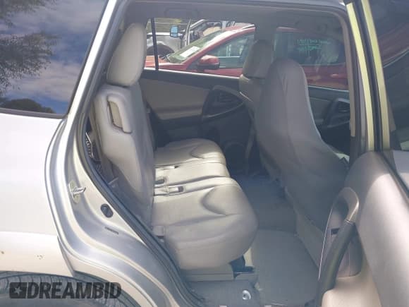 ✅ 2011 Toyota RAV4 Limited • VIN: 2T3YF4DV8BW094786 • Lot: 43626779. Listed on IAAI with 138,714 mi. Free auction sales archive from the USA and detailed vehicle history report at DreamBid. Image 8.