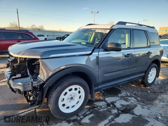 ✅ 2024 Ford Bronco Sport Heritage • VIN: 3FMCR9G67RRF24918 • Lot: 91742385. Wystawiony na Copart z przebiegiem 4 172 mil. Bezpłatny archiwum sprzedaży aukcyjnych z USA i szczegółowy raport historii pojazdu na DreamBid. Zdjęcie 1.