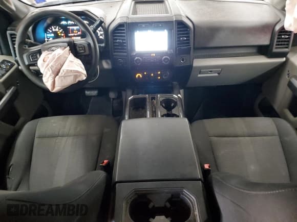 ✅ 2018 Ford F-150 XL • VIN: 1FTEW1EP2JKC38938 • Lot: 68389455. Wystawiony na Copart z przebiegiem 96 671 mil. Bezpłatny archiwum sprzedaży aukcyjnych z USA i szczegółowy raport historii pojazdu na DreamBid. Zdjęcie 8.