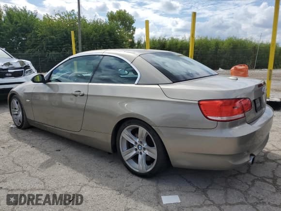 ✅ 2007 BMW 3 Series 335i • VIN: WBAWL735X7PX47959 • Lot: 81785955. Wystawiony na Copart z przebiegiem 90 944 mil. Bezpłatny archiwum sprzedaży aukcyjnych z USA i szczegółowy raport historii pojazdu na DreamBid. Zdjęcie 2.