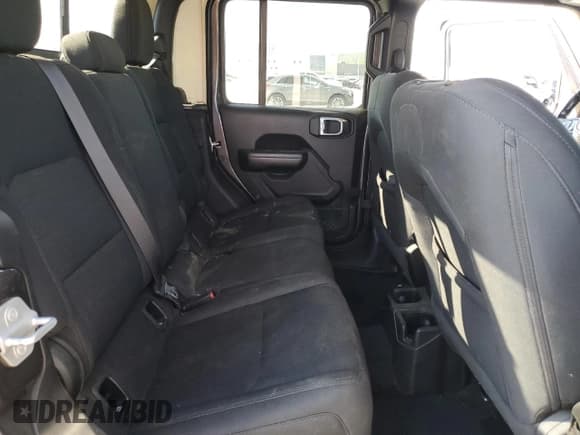 ✅ 2020 Jeep Gladiator Sport S • VIN: 1C6HJTAG6LL151870 • Lot: 69966155. Wystawiony na Copart z przebiegiem Nie podano. Bezpłatny archiwum sprzedaży aukcyjnych z USA i szczegółowy raport historii pojazdu na DreamBid. Zdjęcie 10.