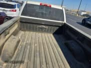 ✅ 2018 Chevrolet Silverado 2500HD Work Truck • VIN: 1GC1KUEY9JF102349 • Lot: 42763035. Wystawiony na IAAI z przebiegiem 426 617 mil. Bezpłatny archiwum sprzedaży aukcyjnych z USA i szczegółowy raport historii pojazdu na DreamBid. Zdjęcie 1.