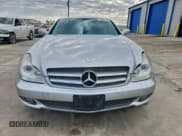 ✅ 2009 Mercedes-Benz CLS 550 • VIN: WDDDJ72X29A151887 • Lot: 93690105. Listed on Copart with Not provided. Free auction sales archive from the USA and detailed vehicle history report at DreamBid. Image 5.