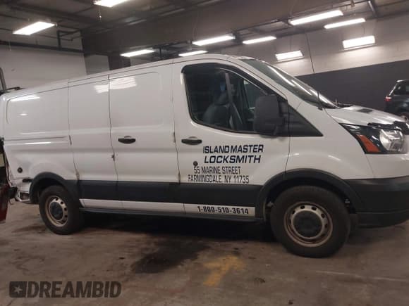 ✅ 2019 Ford Transit • VIN: 1FTYE1ZM8KKA47462 • Lot: 42319591. Listed on IAAI with 162,256 mi. Free auction sales archive from the USA and detailed vehicle history report at DreamBid. Image 13.
