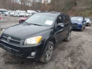 ✅ 2011 Toyota RAV4 Sport • VIN: JTMRF4DVXB5045228 • Lot: 43652481. Wystawiony na IAAI z przebiegiem 126 407 mil. Bezpłatny archiwum sprzedaży aukcyjnych z USA i szczegółowy raport historii pojazdu na DreamBid. Zdjęcie 18.