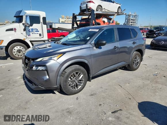 ✅ 2021 Nissan Rogue S • VIN: 5N1AT3AA2MC801842 • Lot: 86886495. Listed on Copart with 42,223 mi. Free auction sales archive from the USA and detailed vehicle history report at DreamBid. Image 1.