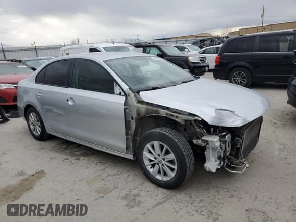 ✅ 2016 Volkswagen Jetta S • VIN: 3VW167AJ2GM278678 • Лот: 48736425. Опубликован ранее на Copart с пробегом 133 720 миль. Бесплатный доступ к архиву аукционных продаж из США и подробный отчёт об истории автомобиля на DreamBid. Изображение 4.