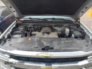 ✅ 2018 Chevrolet Silverado 1500 LT • VIN: 1GCPCREC2JF216332 • Lot: 42790355. Wystawiony na IAAI z przebiegiem 144 218 mil. Bezpłatny archiwum sprzedaży aukcyjnych z USA i szczegółowy raport historii pojazdu na DreamBid. Zdjęcie 10.