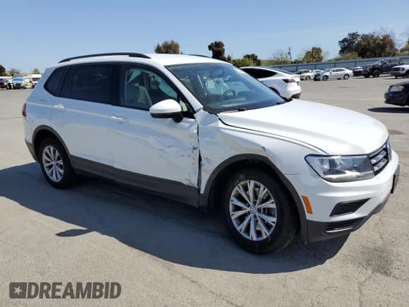 ✅ 2019 Volkswagen Tiguan S • VIN: 3VV0B7AX0KM200859 • Lot: 53995675. Listed on Copart with 71,737 mi. Free auction sales archive from the USA and detailed vehicle history report at DreamBid. Image 4.