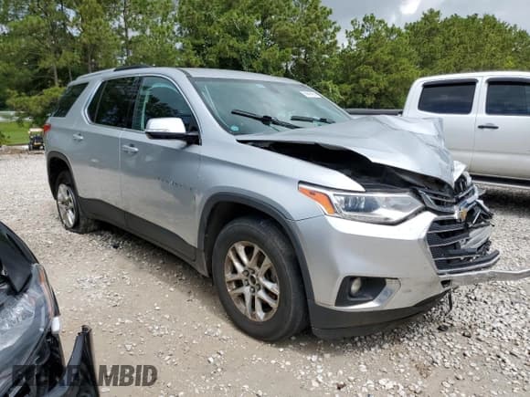 ✅ 2018 Chevrolet Traverse LT Cloth • VIN: 1GNERGKW7JJ108737 • Lot: 56896954. Wystawiony na Copart z przebiegiem 224 041 mil. Bezpłatny archiwum sprzedaży aukcyjnych z USA i szczegółowy raport historii pojazdu na DreamBid. Zdjęcie 4.