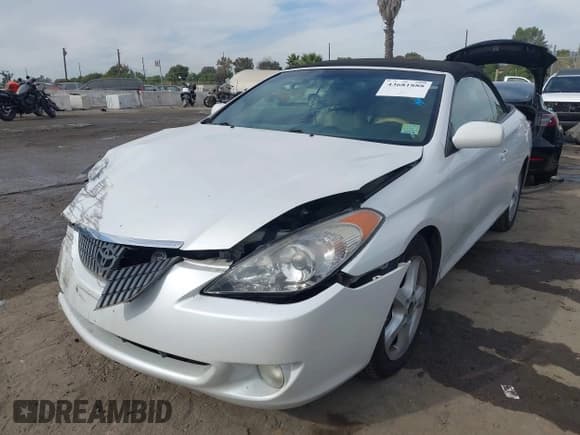 ✅ 2006 Toyota Solara SE • VIN: 4T1FA38PX6U076896 • Lot: 43681888. Wystawiony na IAAI z przebiegiem 303 904 mil. Bezpłatny archiwum sprzedaży aukcyjnych z USA i szczegółowy raport historii pojazdu na DreamBid. Zdjęcie 17.
