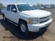 ✅ 2013 Chevrolet Silverado 1500 LTZ • VIN: 3GCPKTE24DG123063 • Lot: 42061675. Wystawiony na IAAI z przebiegiem 221 813 mil. Bezpłatny archiwum sprzedaży aukcyjnych z USA i szczegółowy raport historii pojazdu na DreamBid. Zdjęcie 1.