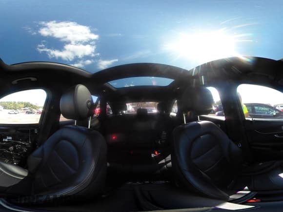 ✅ 2018 Mercedes-Benz GLC 300 • VIN: WDC0G4KB2JV075055 • Lot: 43154612. Wystawiony na IAAI z przebiegiem 122 843 mil. Bezpłatny archiwum sprzedaży aukcyjnych z USA i szczegółowy raport historii pojazdu na DreamBid. Zdjęcie 21.