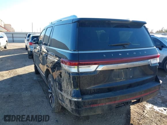 ✅ 2022 Lincoln Navigator Reserve • VIN: 5LMJJ2LT9NEL01131 • Лот: 41259150. Опубликован ранее на IAAI с пробегом Не указан. Бесплатный доступ к архиву аукционных продаж из США и подробный отчёт об истории автомобиля на DreamBid. Изображение 3.