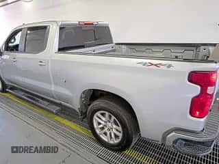 2021 Chevrolet Silverado 1500 LT с VIN 1GCUYDED7MZ236580, выставлен на аукционе IAAI как лот 43050080 с пробегом 93 745 миль миль и . История ставок и продаж доступна на DreamBid. Изображение 1.