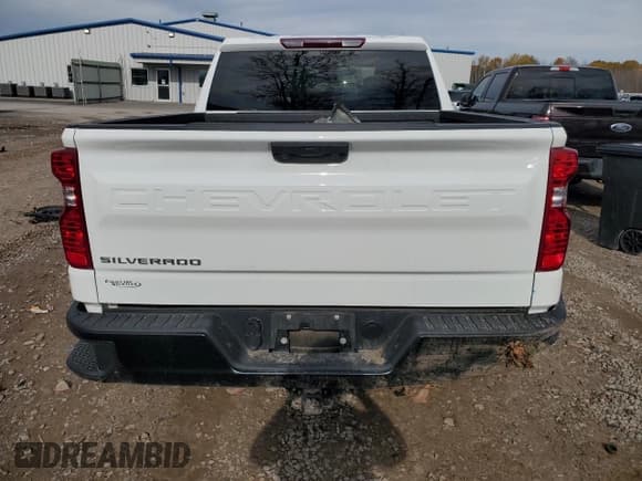 ✅ 2024 Chevrolet Silverado 1500 Work Truck • VIN: 2GCUDAED5R1147715 • Lot: 90361095. Listed on Copart with 14,884 mi. Free auction sales archive from the USA and detailed vehicle history report at DreamBid. Image 6.