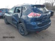 ✅ 2015 Nissan Rogue SL • VIN: 5N1AT2MV8FC874757 • Lot: 41893452. Wystawiony na IAAI z przebiegiem 151 227 mil. Bezpłatny archiwum sprzedaży aukcyjnych z USA i szczegółowy raport historii pojazdu na DreamBid. Zdjęcie 3.