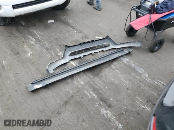 ✅ 2012 Hyundai Santa Fe GLS • VIN: 5XYZGDAB2CG104577 • Lot: 81955304. Listed on Copart with 99,407 mi. Free auction sales archive from the USA and detailed vehicle history report at DreamBid. Image 12.