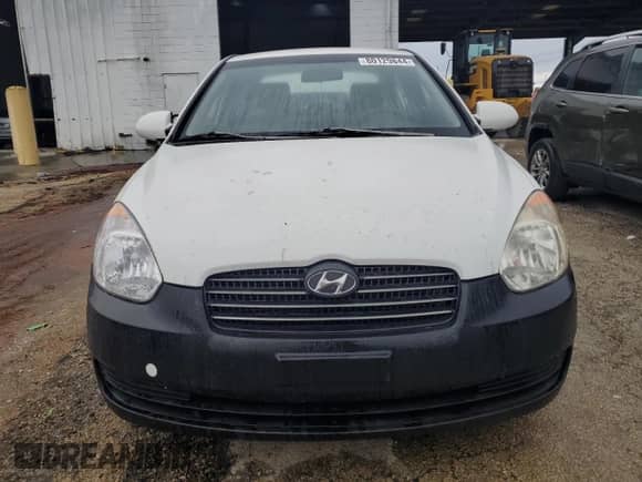 2009 Hyundai Accent Auto GLS z VIN KMHCN46C29U348942, wystawiony jako Copart lot #80129844 z przebiegiem 98 868 mil mil oraz Szkoda całkowita • Salvage title. Historia ofert i sprzedaży dostępna na DreamBid. Obrazek 5.