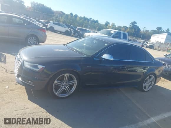 ✅ 2013 Audi S4 Premium Plus • VIN: WAUBGAFL6DA150736 • Лот: 43328099. Опубликован ранее на IAAI с пробегом 182 607 миль. Бесплатный доступ к архиву аукционных продаж из США и подробный отчёт об истории автомобиля на DreamBid. Изображение 14.