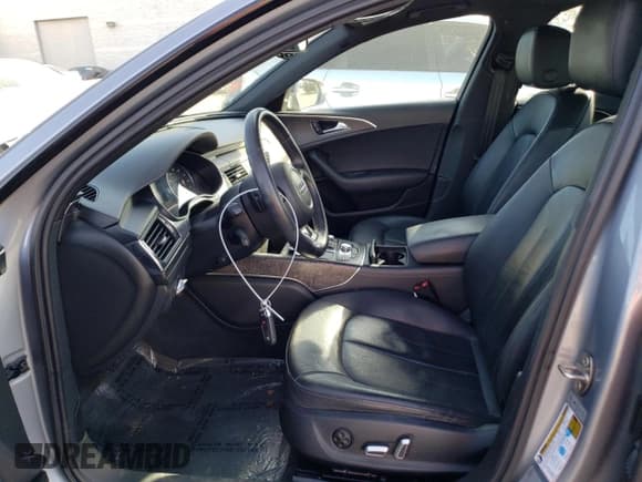 ✅ 2018 Audi A6 Premium Plus • VIN: WAUD8AFC8JN056352 • Lot: 41503963. Wystawiony na Copart z przebiegiem 80 723 mil. Bezpłatny archiwum sprzedaży aukcyjnych z USA i szczegółowy raport historii pojazdu na DreamBid. Zdjęcie 7.