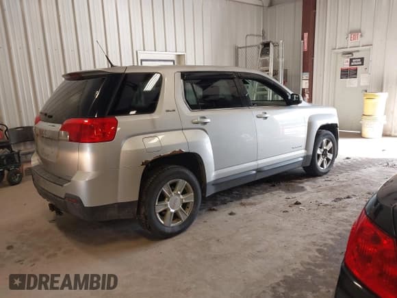✅ 2012 GMC Terrain SLE-1 • VIN: 2GKFLREK5C6103608 • Lot: 43625854. Listed on IAAI with 176,966 mi. Free auction sales archive from the USA and detailed vehicle history report at DreamBid. Image 4.