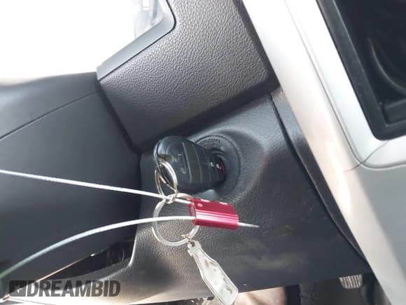 ✅ 2009 Dodge 1500 SLT • VIN: 1D3HB13T79S788728 • Lot: 41802418. Wystawiony na IAAI z przebiegiem 263 881 mil. Bezpłatny archiwum sprzedaży aukcyjnych z USA i szczegółowy raport historii pojazdu na DreamBid. Zdjęcie 11.