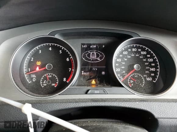 ✅ 2016 Volkswagen Golf TSI S • VIN: 3VW217AUXGM010457 • Lot: 81880235. Wystawiony na Copart z przebiegiem 81 627 mil. Bezpłatny archiwum sprzedaży aukcyjnych z USA i szczegółowy raport historii pojazdu na DreamBid. Zdjęcie 9.