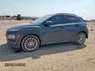 2021 Hyundai Kona SEL Plus z VIN KM8K62AA1MU636429, wystawiony jako Copart lot #70284385 z przebiegiem 60 679 mil mil oraz Szkoda całkowita • Salvage title. Historia ofert i sprzedaży dostępna na DreamBid. Obrazek 1.