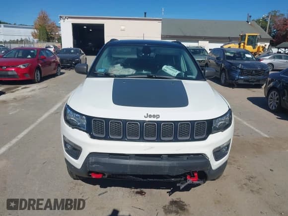 ✅ 2018 Jeep Compass Trailhawk • VIN: 3C4NJDDBXJT501522 • Lot: 43409550. Wystawiony na IAAI z przebiegiem 53 258 mil. Bezpłatny archiwum sprzedaży aukcyjnych z USA i szczegółowy raport historii pojazdu na DreamBid. Zdjęcie 11.