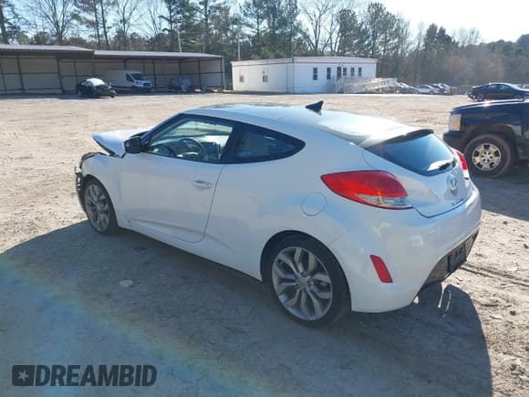 ✅ 2013 Hyundai Veloster w/Black Int • VIN: KMHTC6AD8DU135634 • Lot: 41301184. Listed on IAAI with 156,510 mi. Free auction sales archive from the USA and detailed vehicle history report at DreamBid. Image 3.