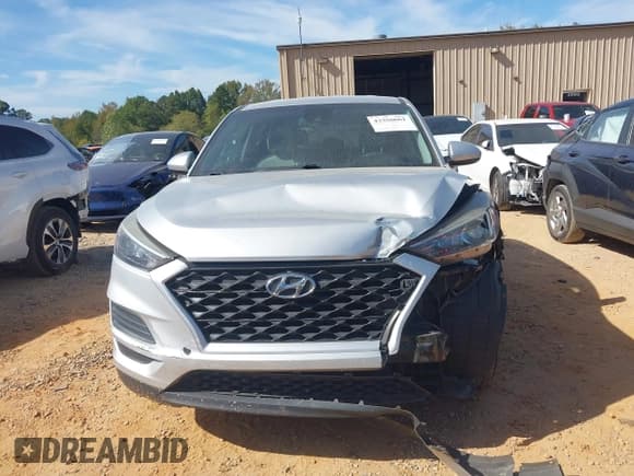 ✅ 2019 Hyundai Tucson SE • VIN: KM8J23A40KU905234 • Лот: 43356661. Опубликован ранее на IAAI с пробегом 142 904 миль. Бесплатный доступ к архиву аукционных продаж из США и подробный отчёт об истории автомобиля на DreamBid. Изображение 12.