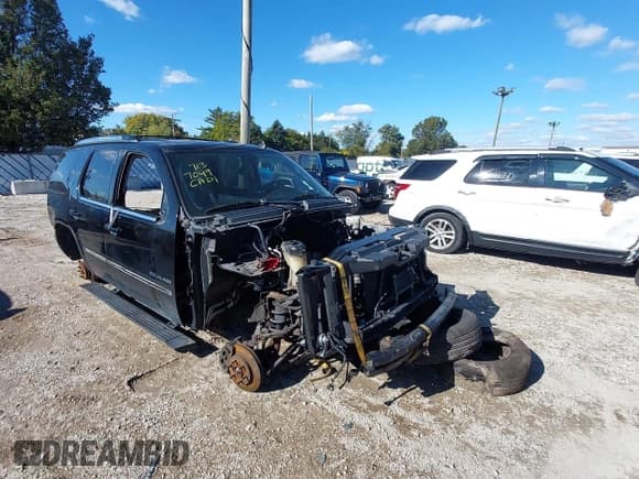 ✅ 2012 Cadillac Escalade Premium • VIN: 1GYS4CEF8CR248471 • Lot: 43513569. Wystawiony na IAAI z przebiegiem Nie podano. Bezpłatny archiwum sprzedaży aukcyjnych z USA i szczegółowy raport historii pojazdu na DreamBid. Zdjęcie 1.