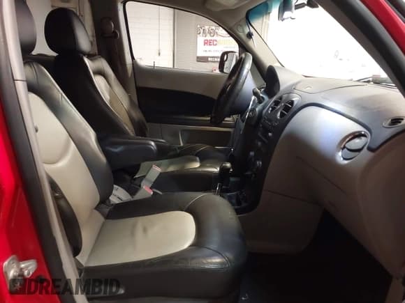 ✅ 2006 Chevrolet HHR LT • VIN: 3GNDA23D06S661187 • Lot: 41361249. Listed on IAAI with 155,475 mi. Free auction sales archive from the USA and detailed vehicle history report at DreamBid. Image 5.