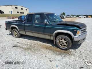 1995 Dodge Dakota z VIN 1B7GL23Y9SS177365, wystawiony jako Copart lot #68956734 z przebiegiem 210 499 mil mil oraz Szkoda całkowita • Salvage title. Historia ofert i sprzedaży dostępna na DreamBid. Obrazek 4.