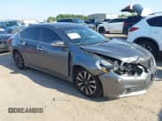 ✅ 2018 Nissan Altima SV • VIN: 1N4AL3AP4JC196734 • Лот: 43197318. Опубликован ранее на IAAI с пробегом 172 518 миль. Бесплатный доступ к архиву аукционных продаж из США и подробный отчёт об истории автомобиля на DreamBid. Изображение 1.