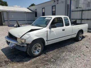 ✅ 1998 Toyota Tacoma • VIN: 4TAVL52N9WZ152605 • Лот: 67439505. Опубликован ранее на Copart с пробегом 259 870 миль. Бесплатный доступ к архиву аукционных продаж из США и подробный отчёт об истории автомобиля на DreamBid. Изображение 1.