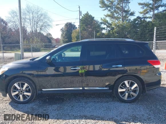 ✅ 2015 Nissan Pathfinder Platinum • VIN: 5N1AR2MM7FC687998 • Lot: 43618859. Listed on IAAI with 136,743 mi. Free auction sales archive from the USA and detailed vehicle history report at DreamBid. Image 14.