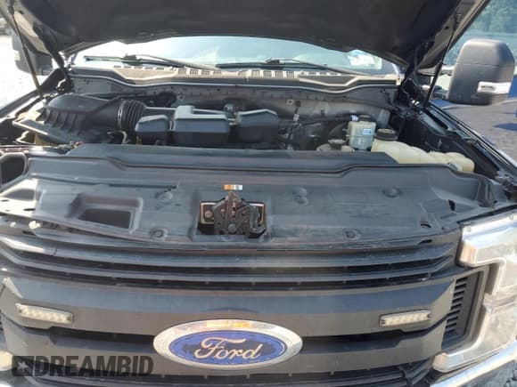 ✅ 2017 Ford F-250 XL • VIN: 1FT7W2A66HEC80419 • Lot: 80945385. Listed on Copart with 132,098 mi. Free auction sales archive from the USA and detailed vehicle history report at DreamBid. Image 11.