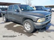 ✅ 2001 Dodge Dakota Sport • VIN: 1B7HL2AX51S333575 • Lot: 41782582. Wystawiony na IAAI z przebiegiem 291 640 mil. Bezpłatny archiwum sprzedaży aukcyjnych z USA i szczegółowy raport historii pojazdu na DreamBid. Zdjęcie 1.