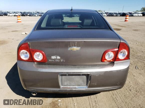 ✅ 2010 Chevrolet Malibu LTZ • VIN: 1G1ZE5EB3AF259430 • Lot: 72434734. Listed on Copart with 147,304 mi. Free auction sales archive from the USA and detailed vehicle history report at DreamBid. Image 6.