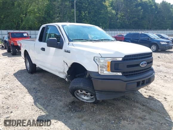 ✅ 2018 Ford F-150 XL • VIN: 1FTEX1CG8JFA48702 • Lot: 42877550. Wystawiony na IAAI z przebiegiem 151 367 mil. Bezpłatny archiwum sprzedaży aukcyjnych z USA i szczegółowy raport historii pojazdu na DreamBid. Zdjęcie 1.
