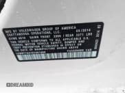 ✅ 2014 Volkswagen Passat SE • VIN: 1VWBT7A31EC081966 • Lot: 41944146. Listed on IAAI with 100,080 mi. Free auction sales archive from the USA and detailed vehicle history report at DreamBid. Image 9.