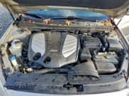 ✅ 2014 Kia Cadenza Premium • VIN: KNALN4D7XE5153246 • Lot: 94582685. Wystawiony na Copart z przebiegiem 126 995 mil. Bezpłatny archiwum sprzedaży aukcyjnych z USA i szczegółowy raport historii pojazdu na DreamBid. Zdjęcie 11.