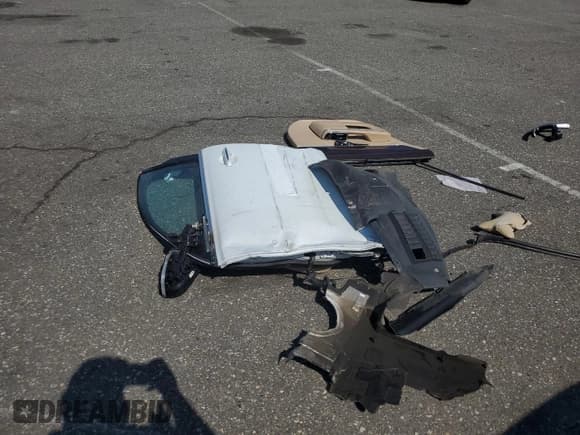 ✅ 2016 Jaguar XJ Portfolio • VIN: SAJWJ2GD8G8V98962 • Лот: 81555105. Опубликован ранее на Copart с пробегом 133 222 миль. Бесплатный доступ к архиву аукционных продаж из США и подробный отчёт об истории автомобиля на DreamBid. Изображение 12.