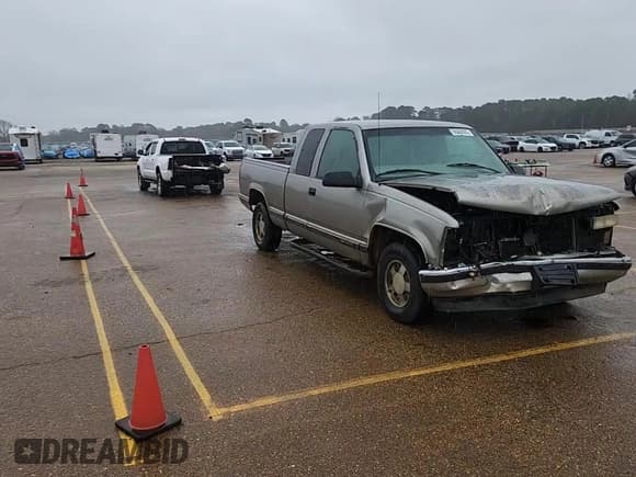 ✅ 1998 GMC Sierra 1500 • VIN: 2GTEC19R4W1515875 • Lot: 95008805. Wystawiony na Copart z przebiegiem 215 825 mil. Bezpłatny archiwum sprzedaży aukcyjnych z USA i szczegółowy raport historii pojazdu na DreamBid. Zdjęcie 14.