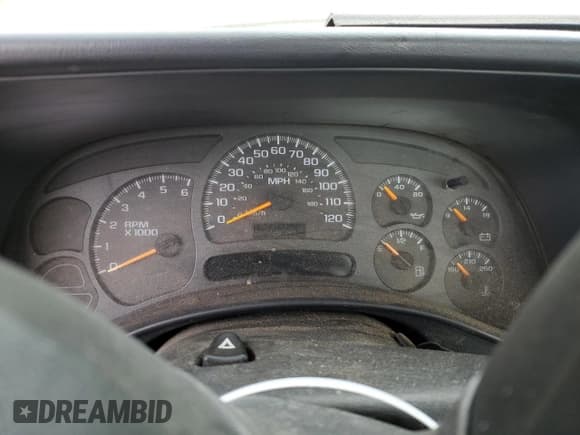 ✅ 2004 Chevrolet Silverado 1500 Work Truck • VIN: 1GCEC14XX4Z251037 • Лот: 75999414. Опубликован ранее на Copart с пробегом Не указан. Бесплатный доступ к архиву аукционных продаж из США и подробный отчёт об истории автомобиля на DreamBid. Изображение 9.