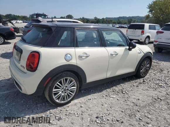 ✅ 2019 MINI Hardtop 4 Door Cooper S • VIN: WMWXU3C51K2F51847 • Lot: 71729825. Listed on Copart with 73,047 mi. Free auction sales archive from the USA and detailed vehicle history report at DreamBid. Image 3.