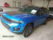 2022 Jeep Grand Cherokee Trailhawk with VIN 1C4RJYC61N8747036, listed as a IAAI auction lot 42314181 with 20,135 mi miles and . Bid and sale history available at DreamBid. Image 2.